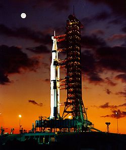 La première Saturn V avant le lancement d’Apollo 4
